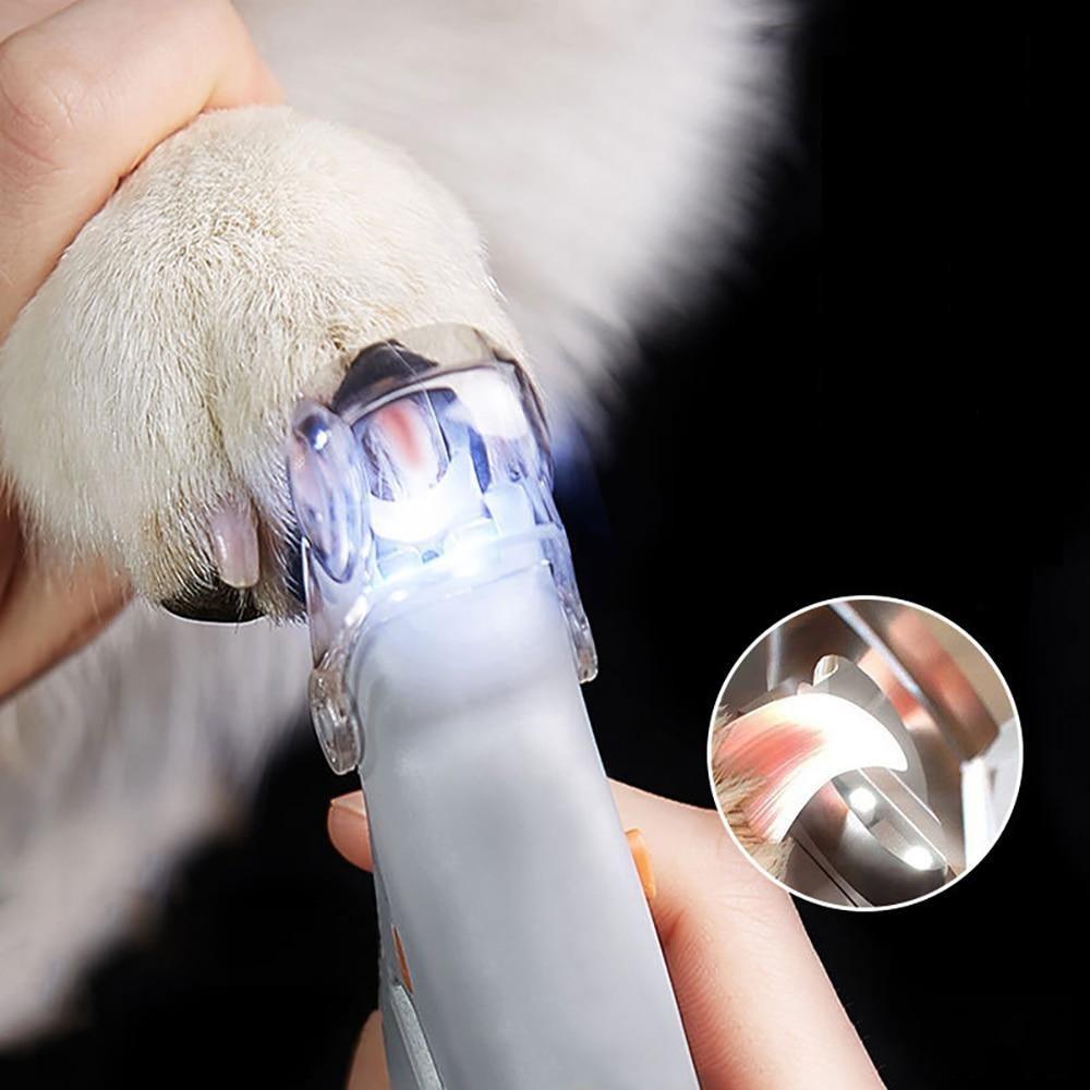 BrightClip™ - LED Illuminated Pet Nail Clipper --
